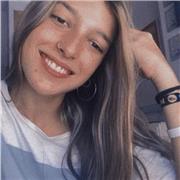 Me considero una persona con aptitudes y facilidad para aprender lo que no sé y enseñar lo que si sé. Puedo dar clases a personas de todas las edades que quieran estudiar inglés, desde el nivel más bajo hasta el nivel del último curso de la educación secu